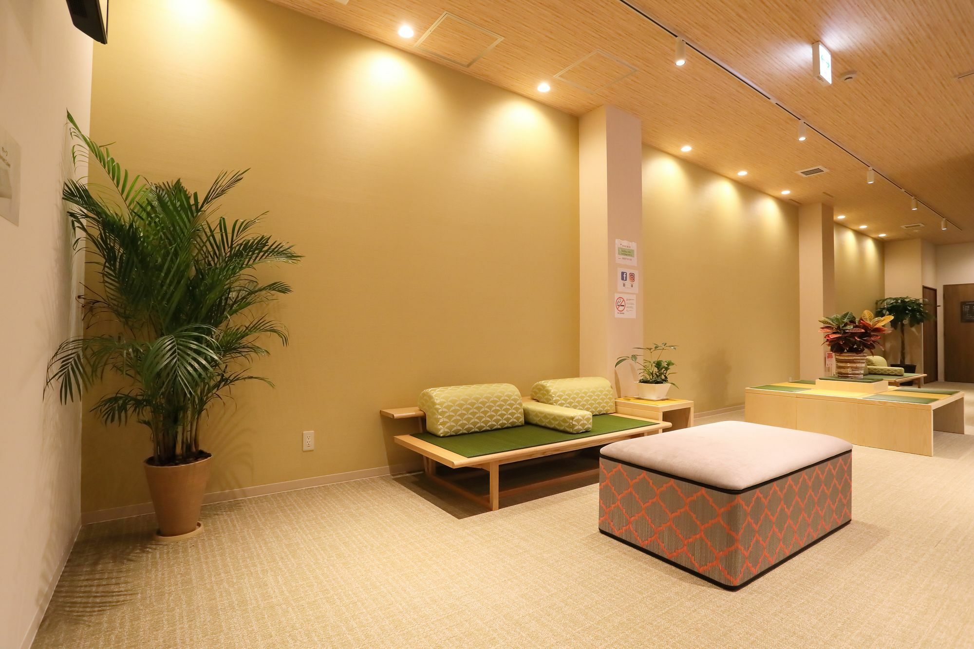 bnb+ Tsuruhashi Osaka Bagian luar foto